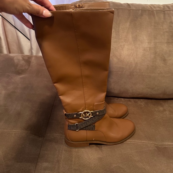 Michael Kors Boots - Picture 4 of 4